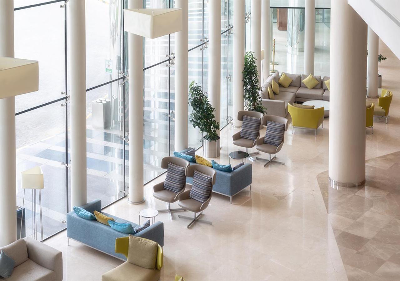 Holiday Suites Al Aziziah Mekka Buitenkant foto The hotel lobby