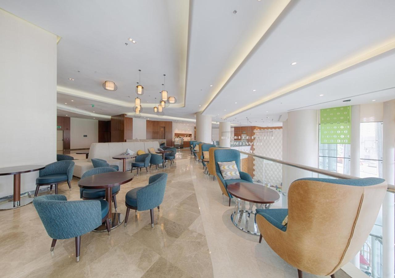 Holiday Suites Al Aziziah Mekka Buitenkant foto The hotel's lobby